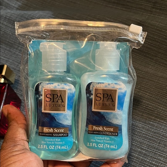 Rouge 540 Perfume Set - Gold and Red and bath set - Picture 4 of 4